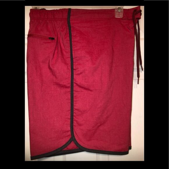 Open Trails Sz L Men's Red Swim Trunks NEW - Picture 1 of 1